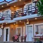 Apart-hotel Anemomylos 3*