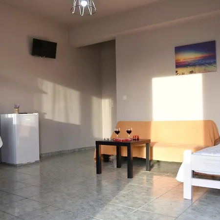 Aparthotel Anemomylos *